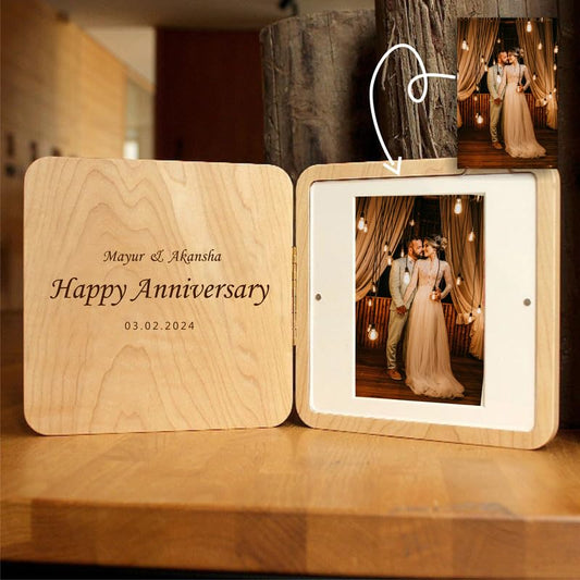 Wooden Photo Frame Design 3